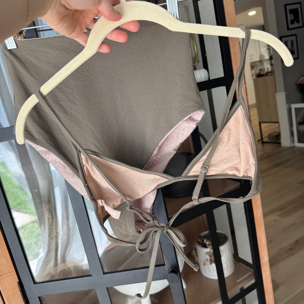 High-Waisted Bikini Set in Olive and Pink - Picture 5 of 11